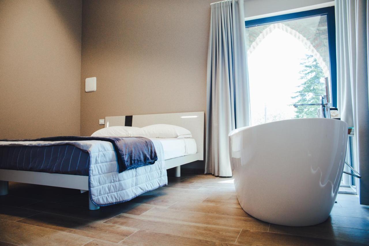 L'Infinito Residence Castelvetro Piacentino エクステリア 写真