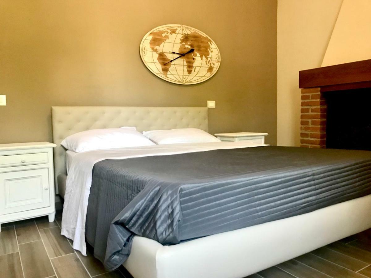 L'Infinito Residence Castelvetro Piacentino エクステリア 写真