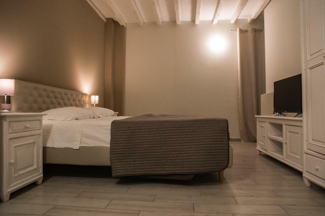 L'Infinito Residence Castelvetro Piacentino エクステリア 写真