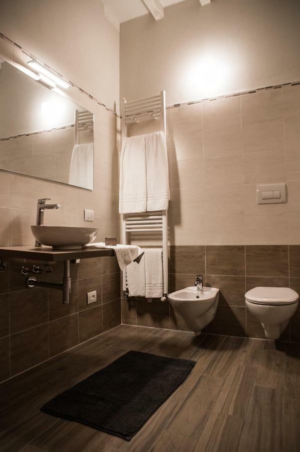 L'Infinito Residence Castelvetro Piacentino エクステリア 写真