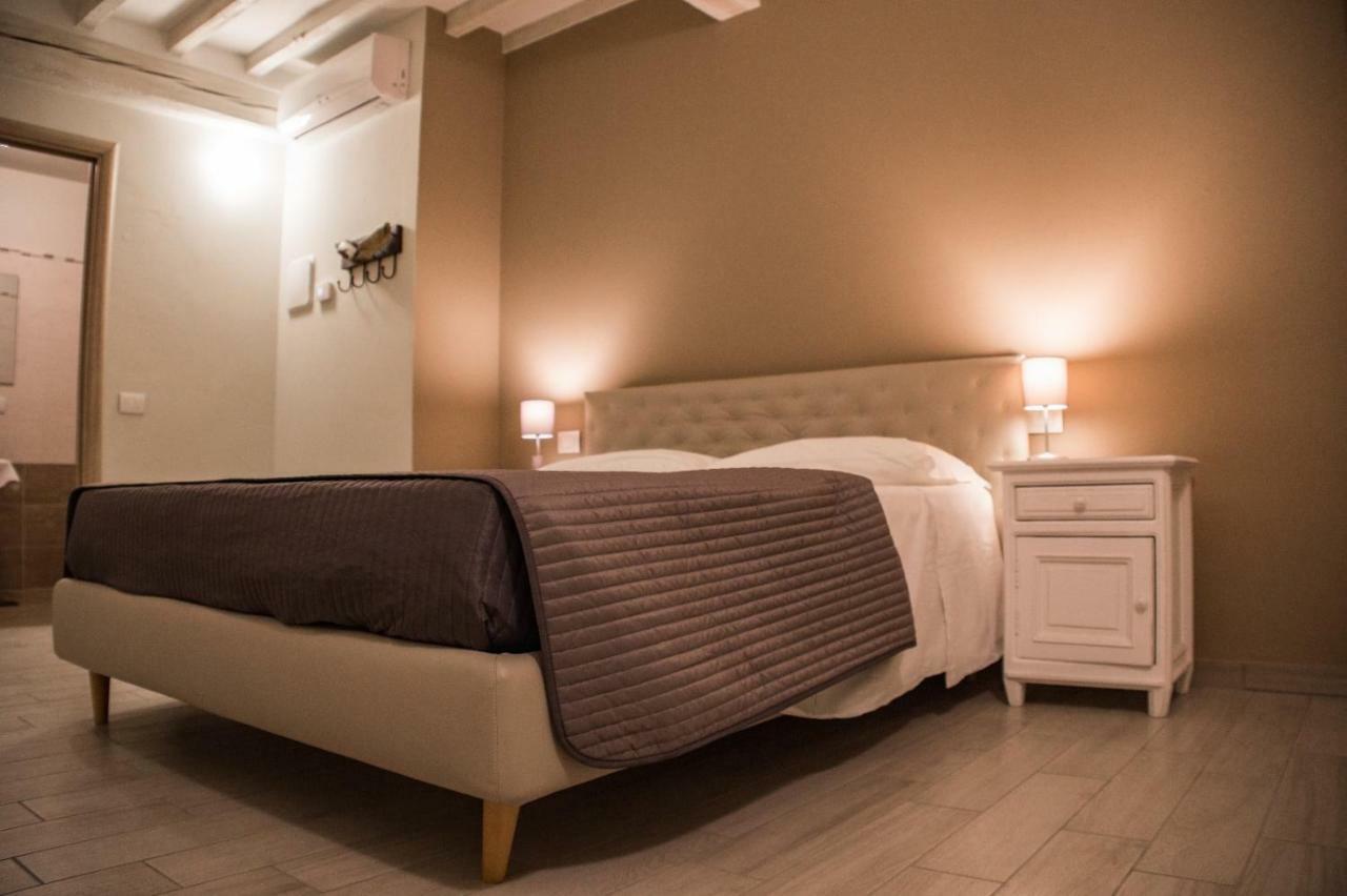 L'Infinito Residence Castelvetro Piacentino エクステリア 写真